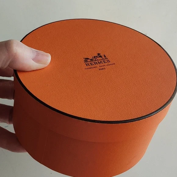 Hermès Early America Plissé 90 scarf With Box - Picture 16 of 17